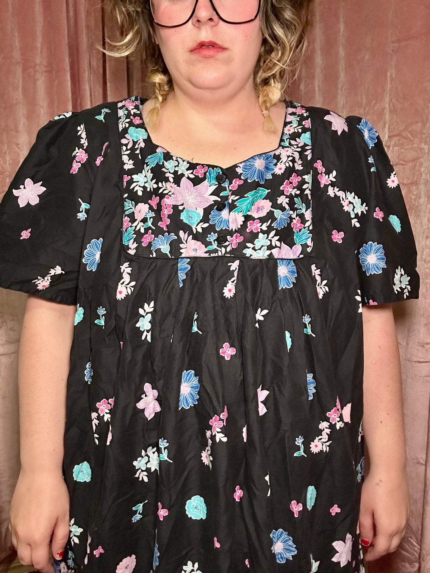 Black Floral Nightgown (26/28)