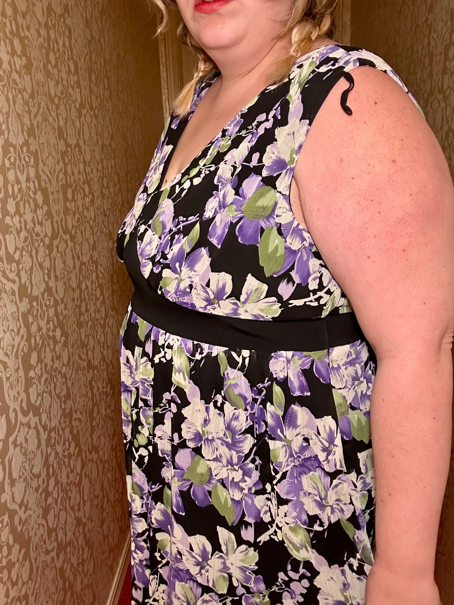 Purple floral Dress (20W)