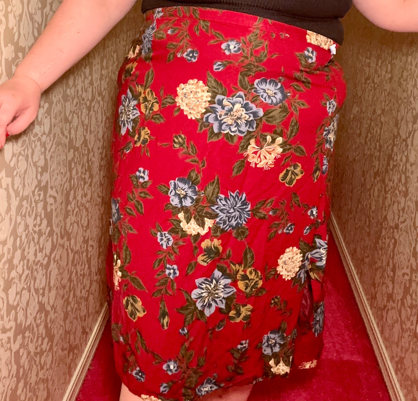 Red Floral Skirt (20W)