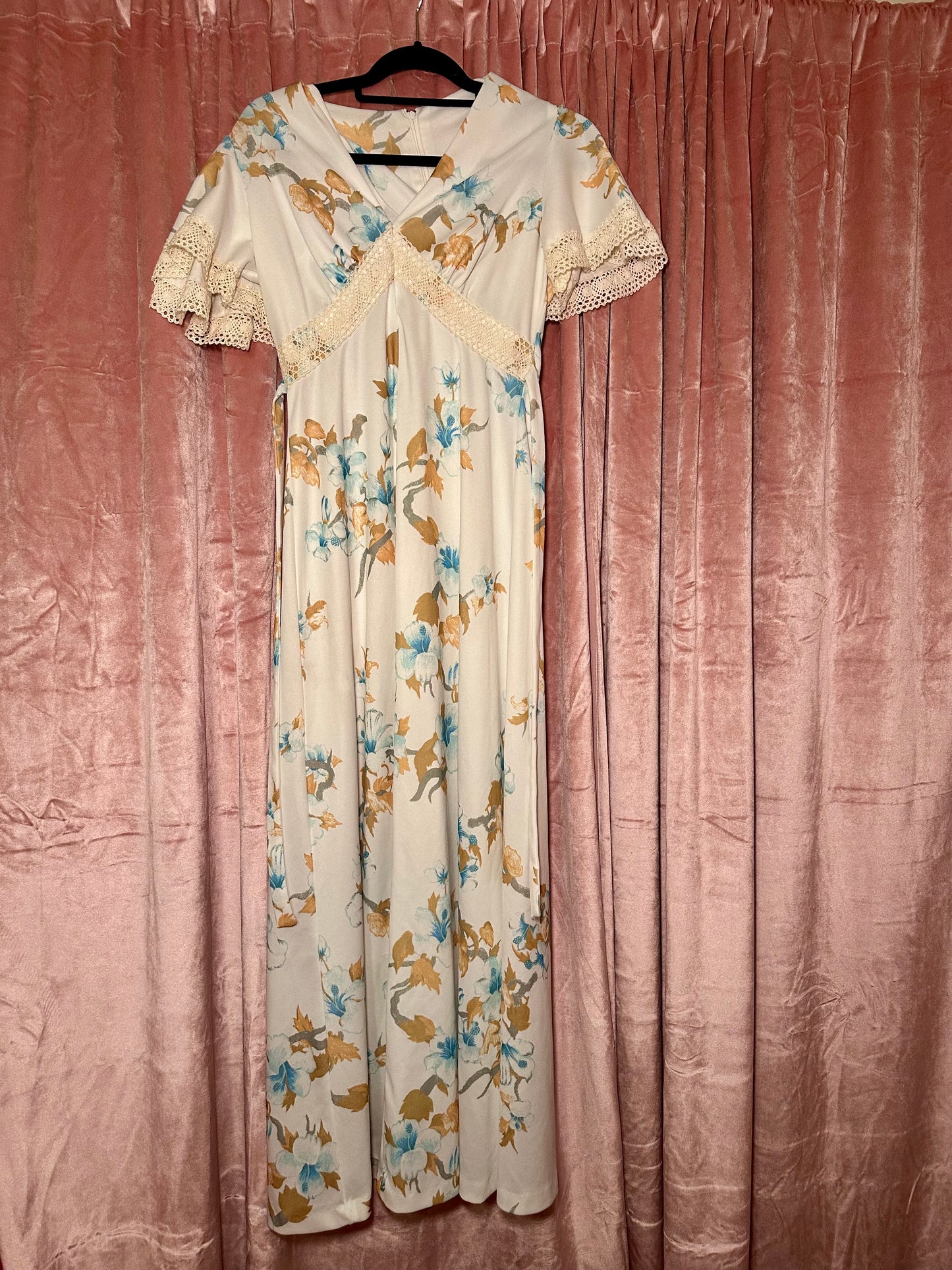 Cream Floral Dress (14)