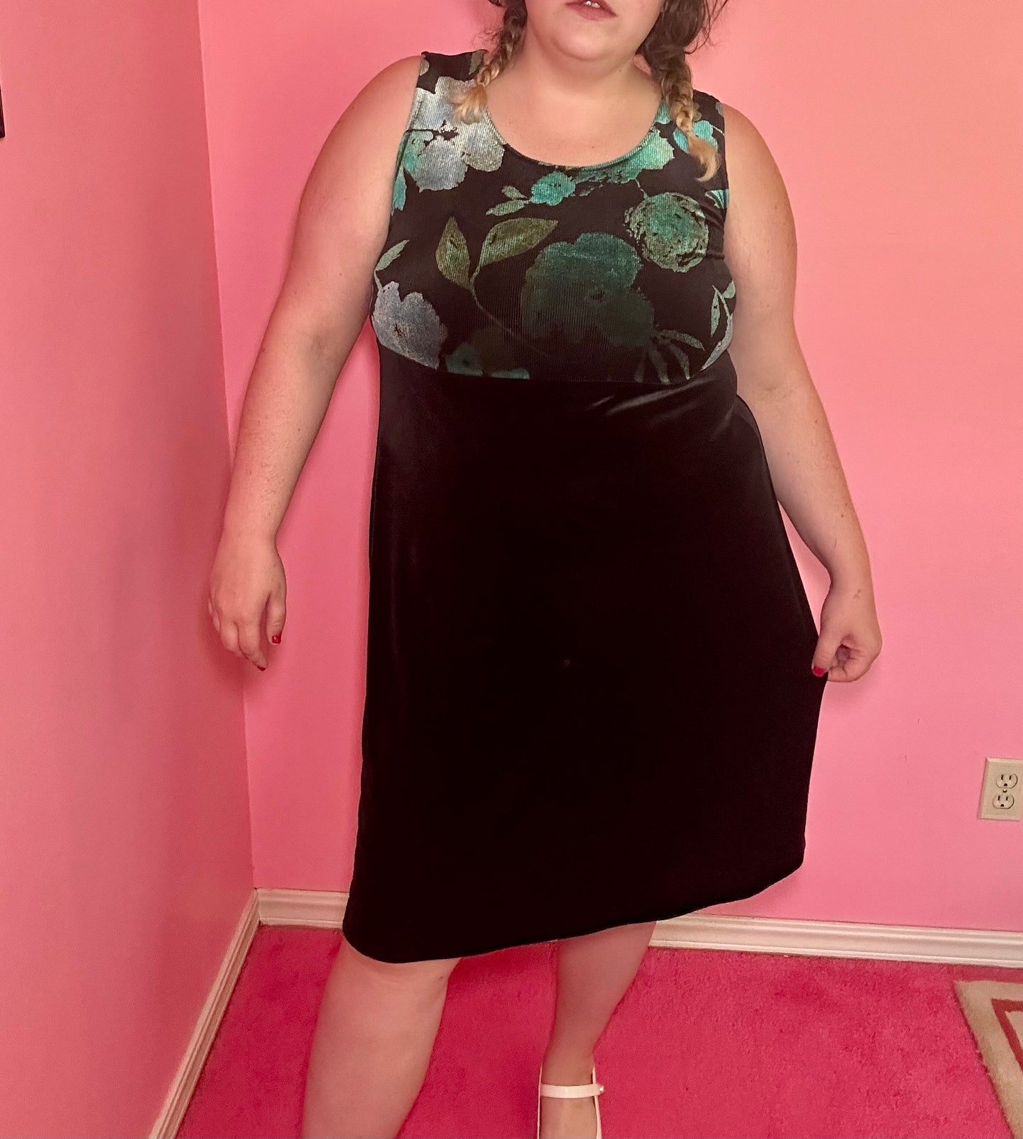 Green Flower Velvet Dress (14)