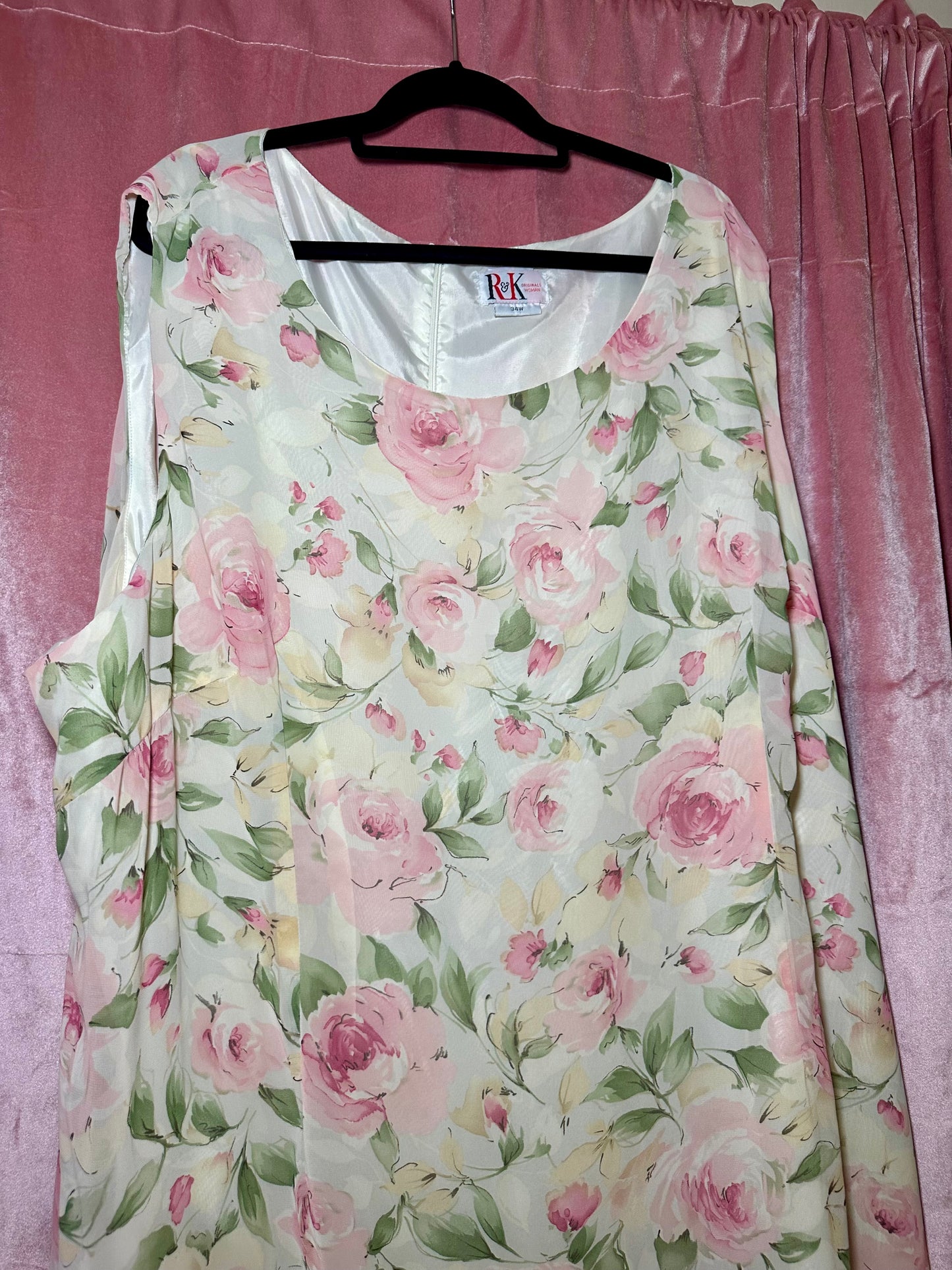 Cream Floral Dress (34W)