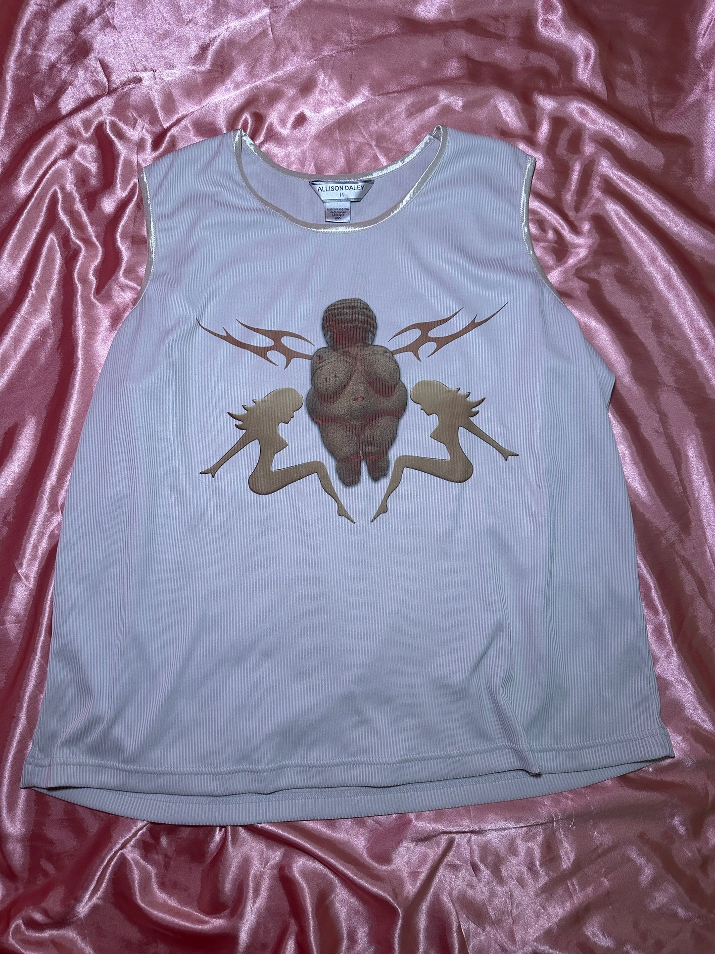 Venus of Mudflap (3X)