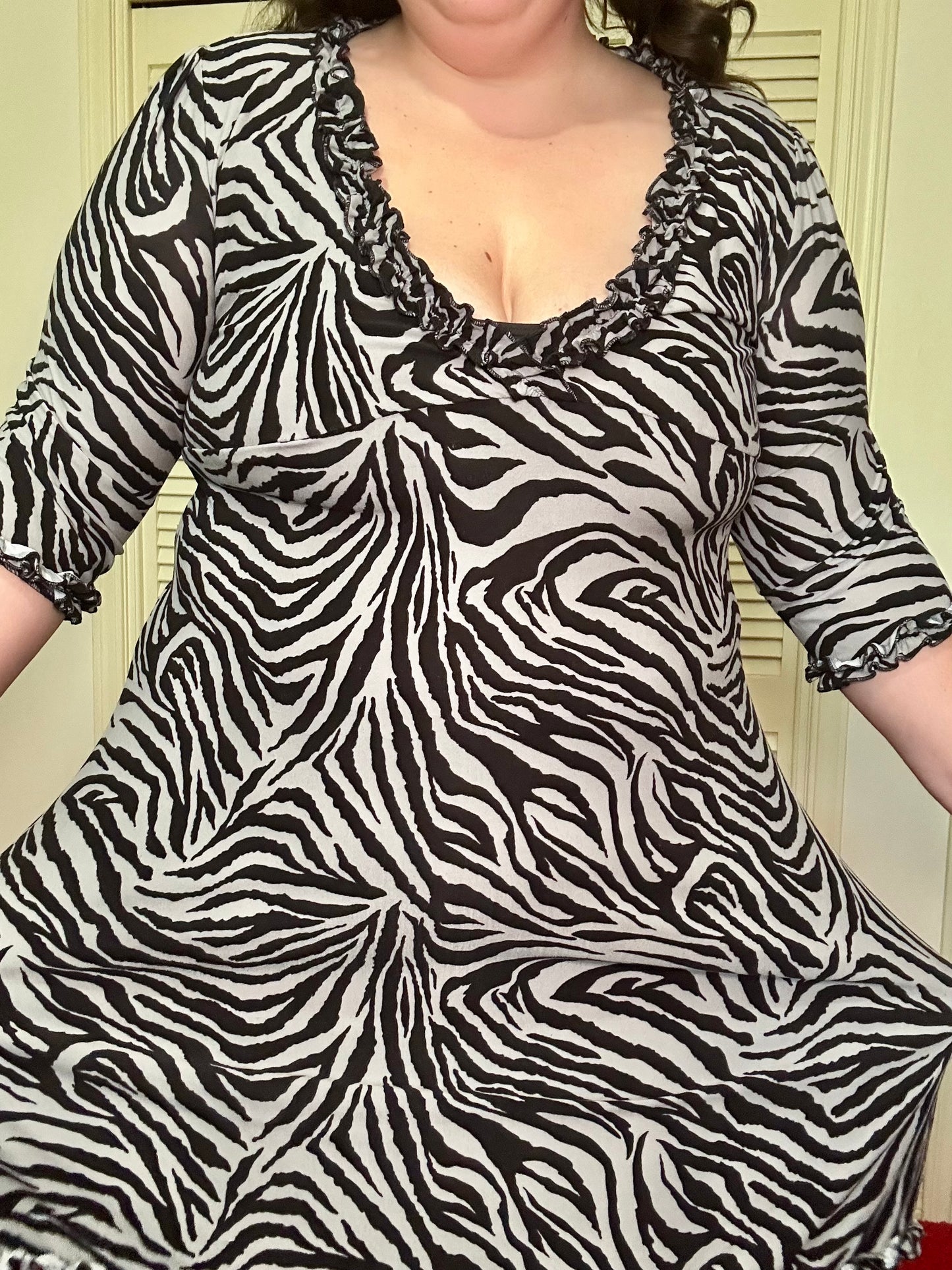 Ruffle Zebra Dress (XL)