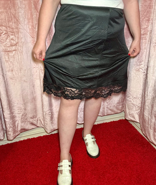 Black Slip Skirt (2XL)