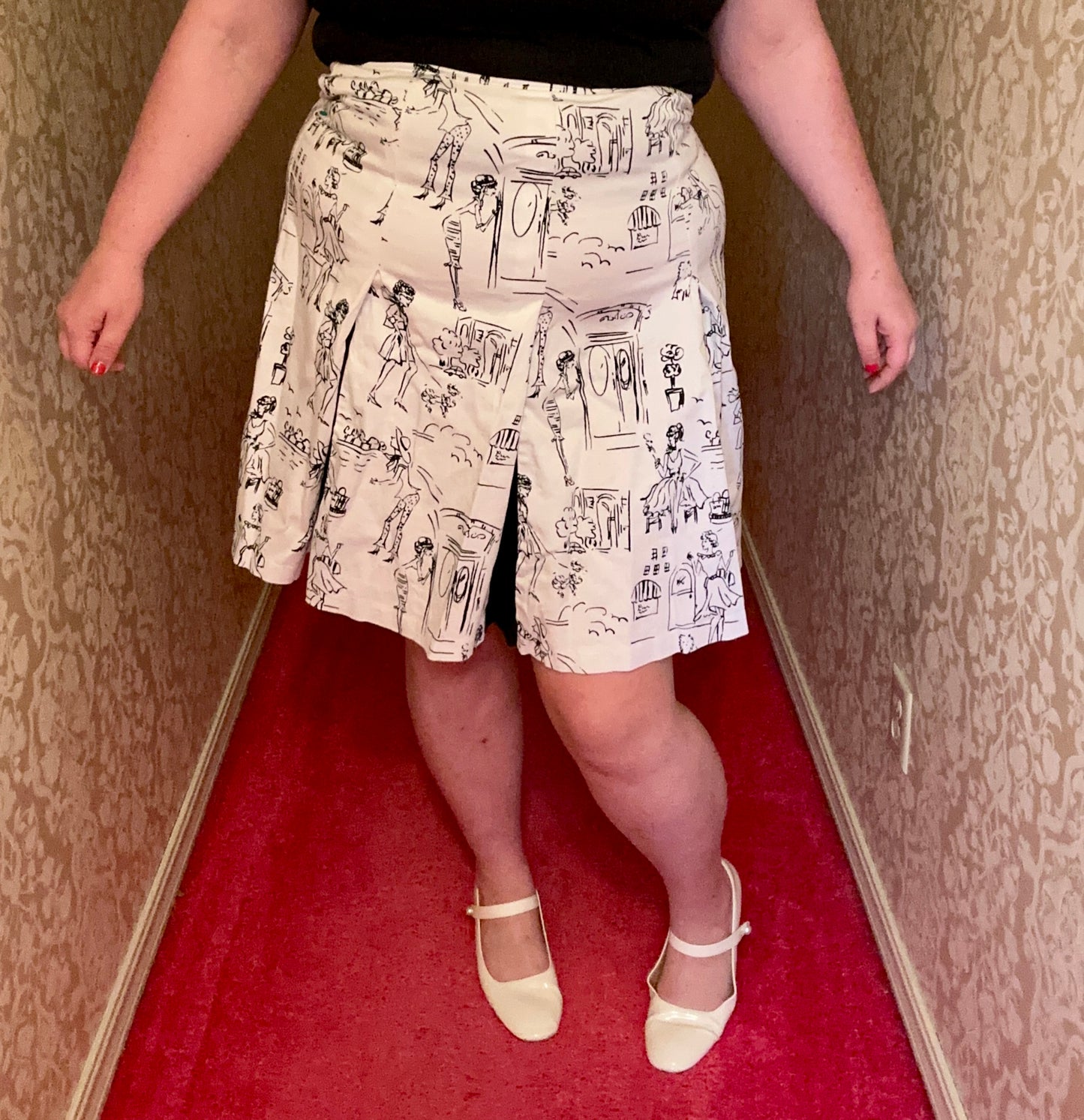 Black and White Pleated Illustration Skirt (16)
