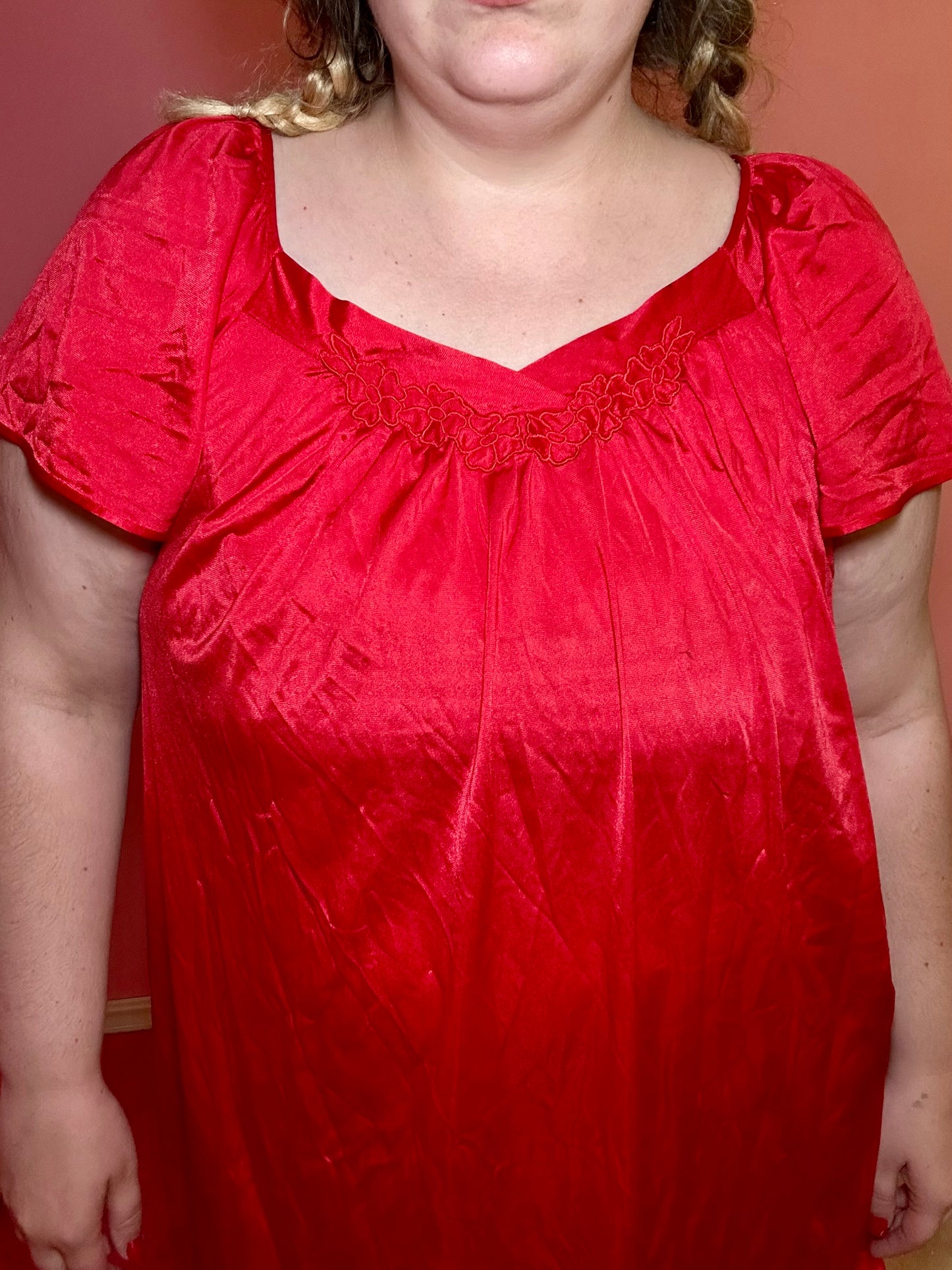 Red Nightgown (XL)