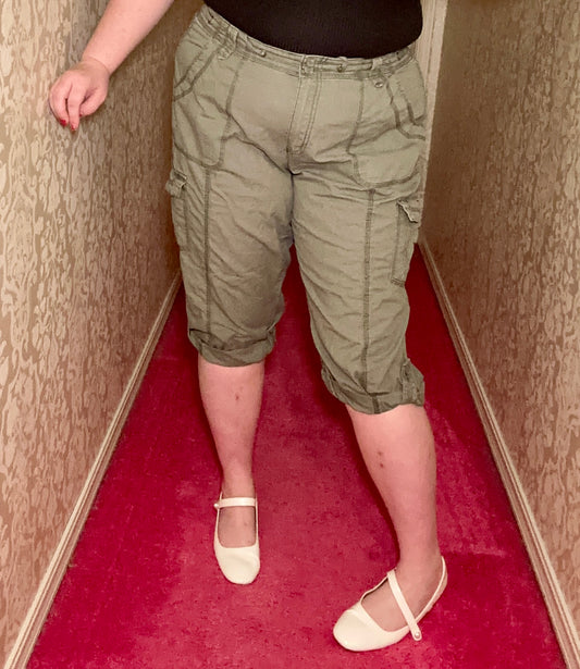 Green Khaki Utility Shorts (20W)