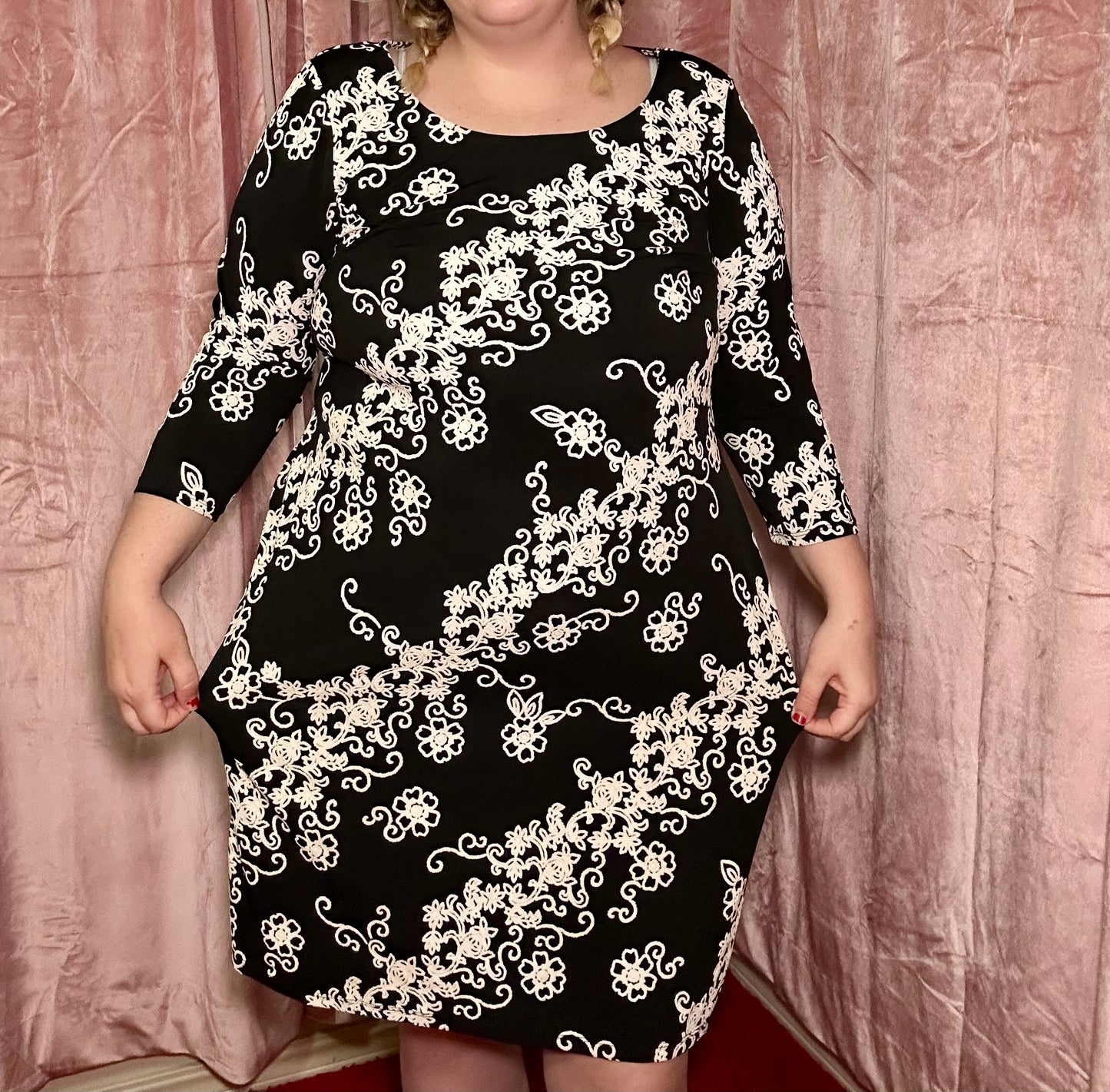 Black Floral Shift Dress (2X)