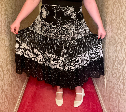 Black and White Tiered Chiffon Boho Skirt (2X)