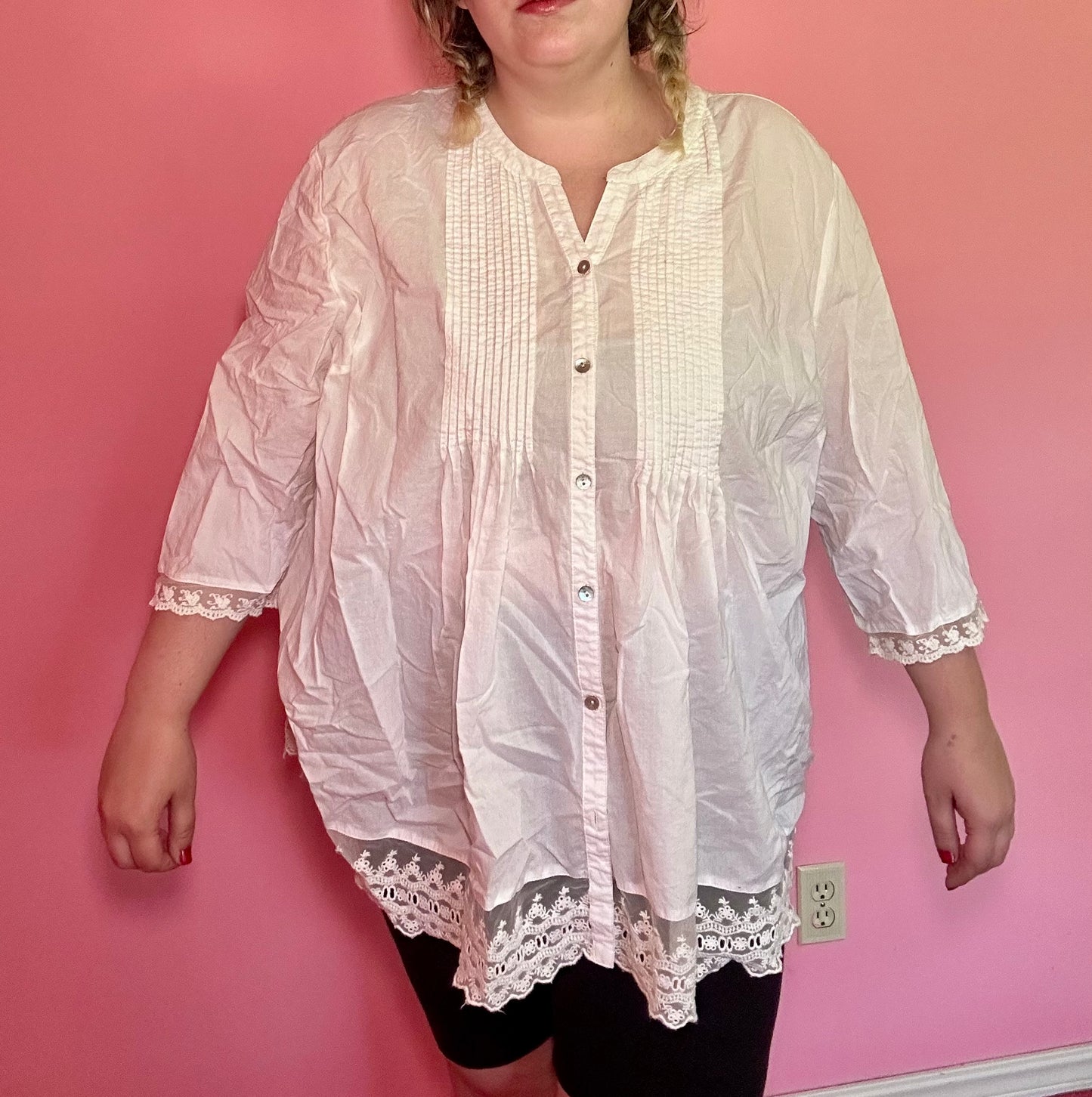 White Flowy Button Up (3X)