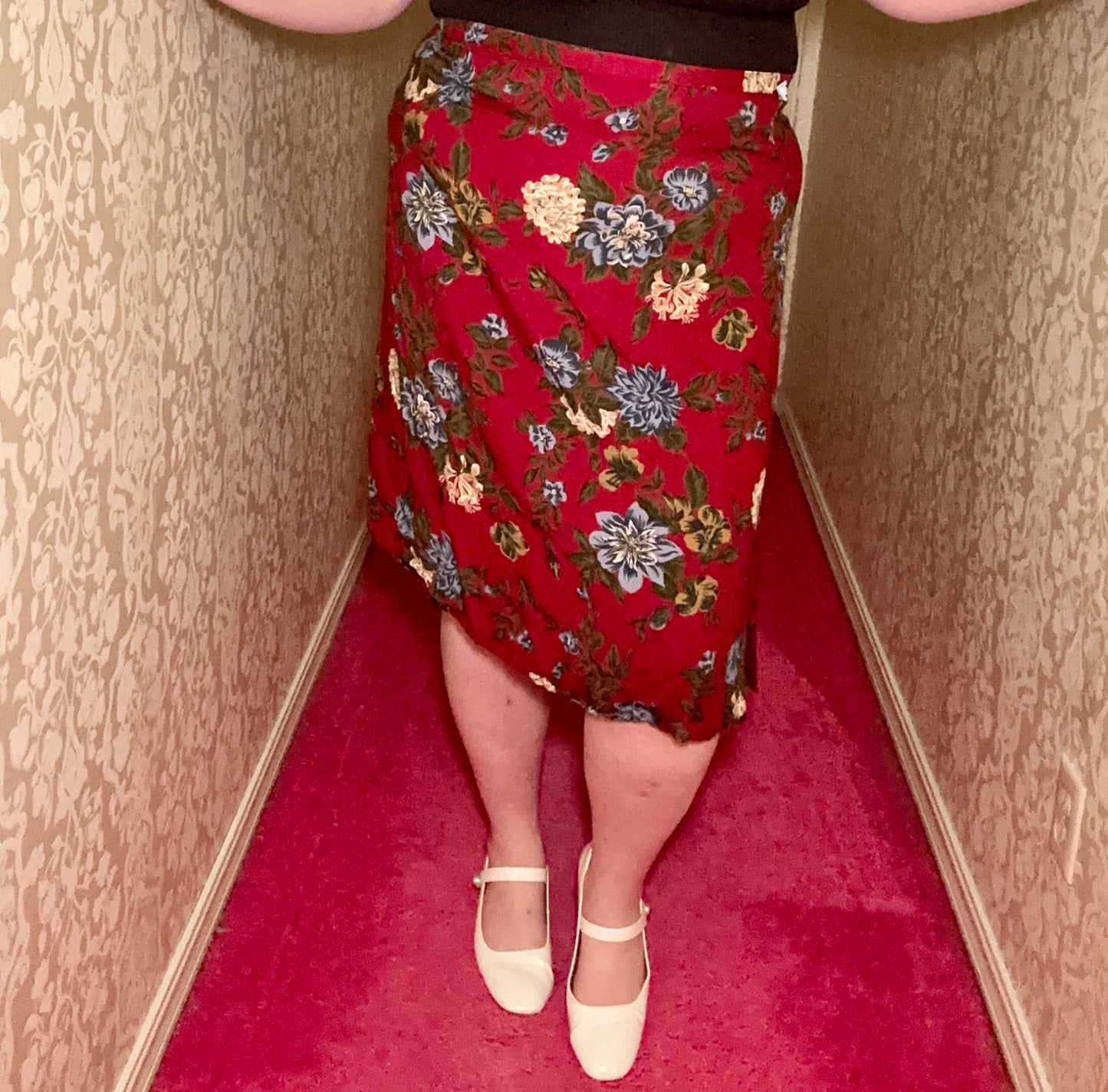 Red Floral Skirt (20W)