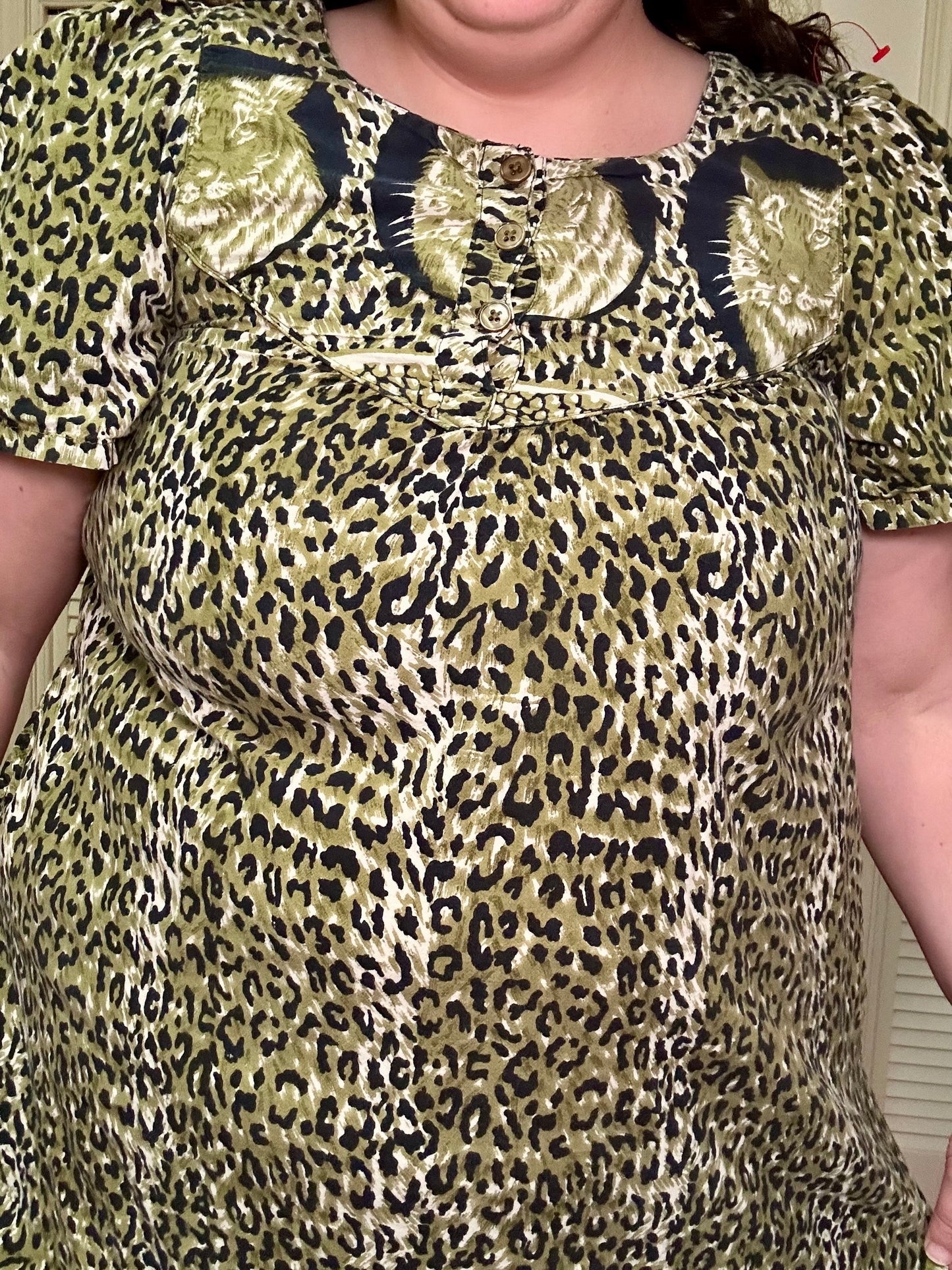 Green Leopard and Tiger Nightgown (XL)
