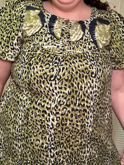 Green Leopard and Tiger Nightgown (XL)