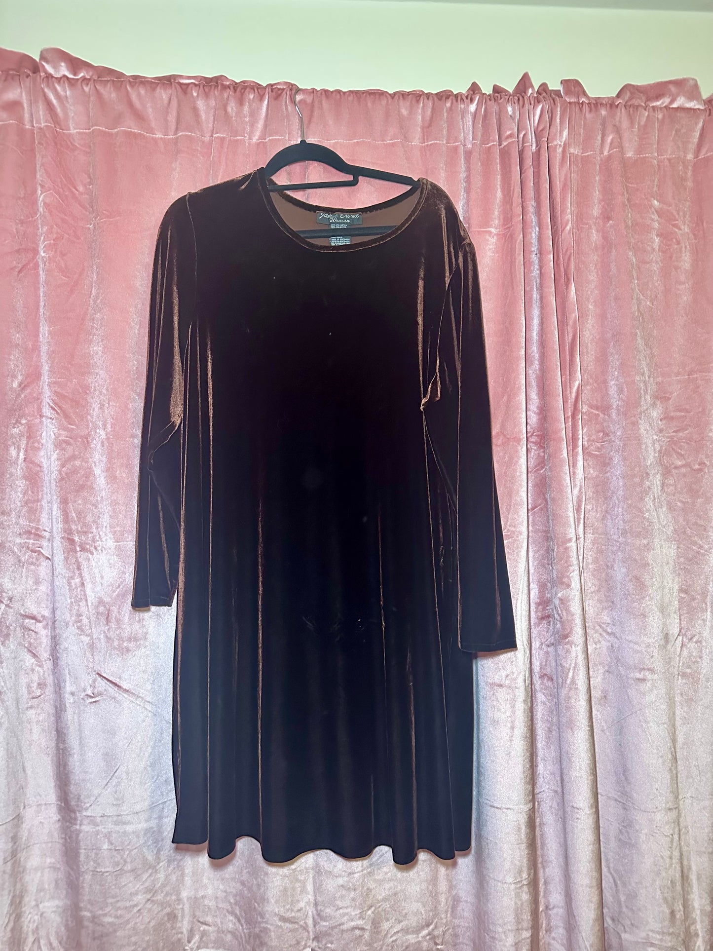 Brown Velvet Dress (20)