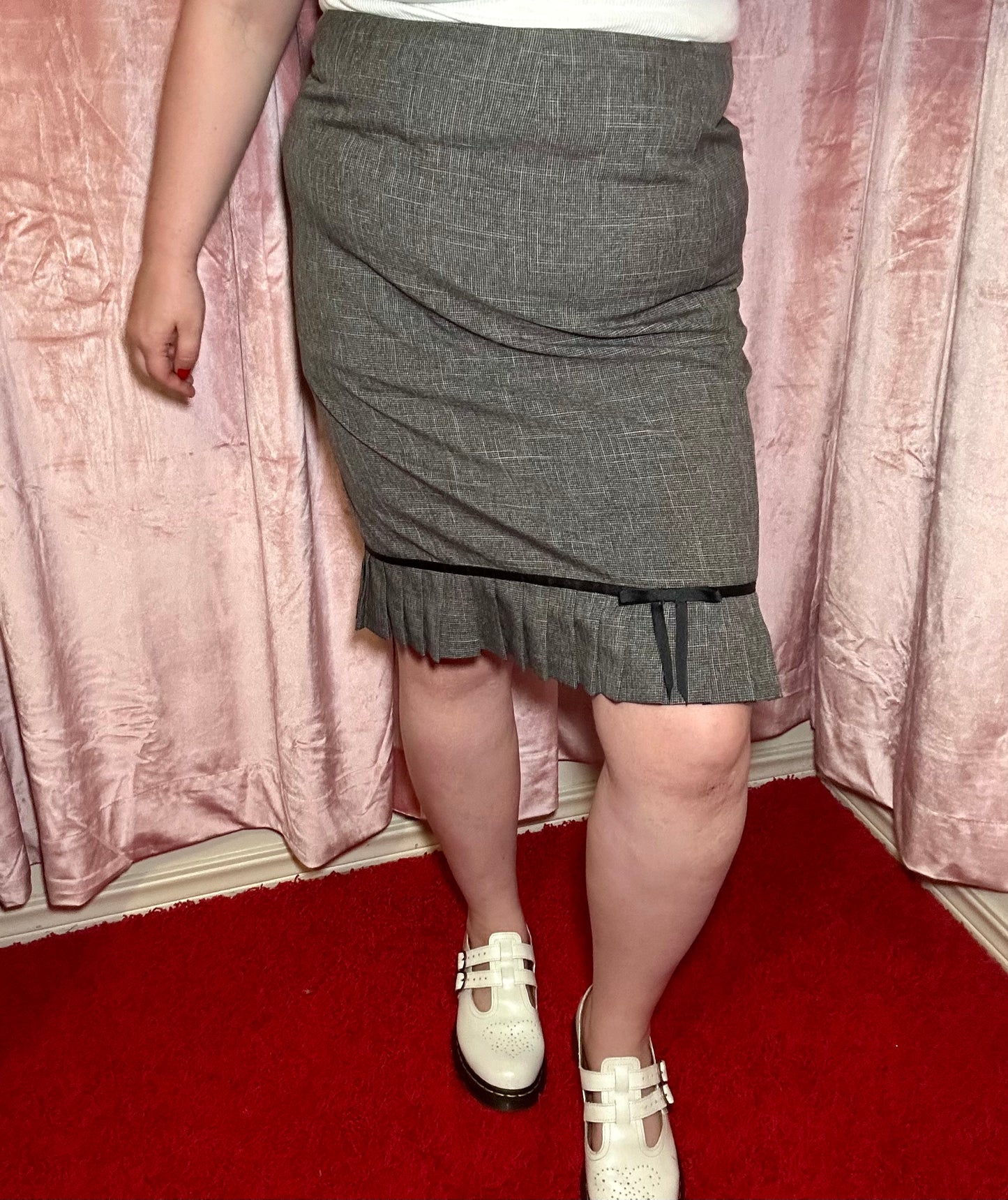 Office Siren Skirt (18)