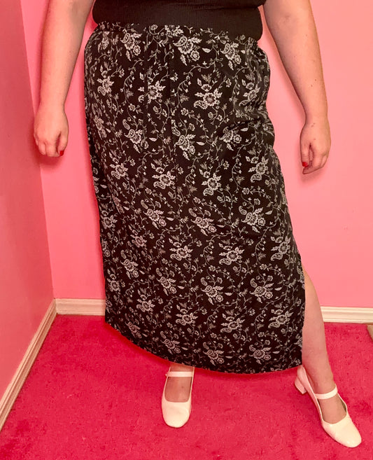 Black Y2K Floral Skirt (18/20)