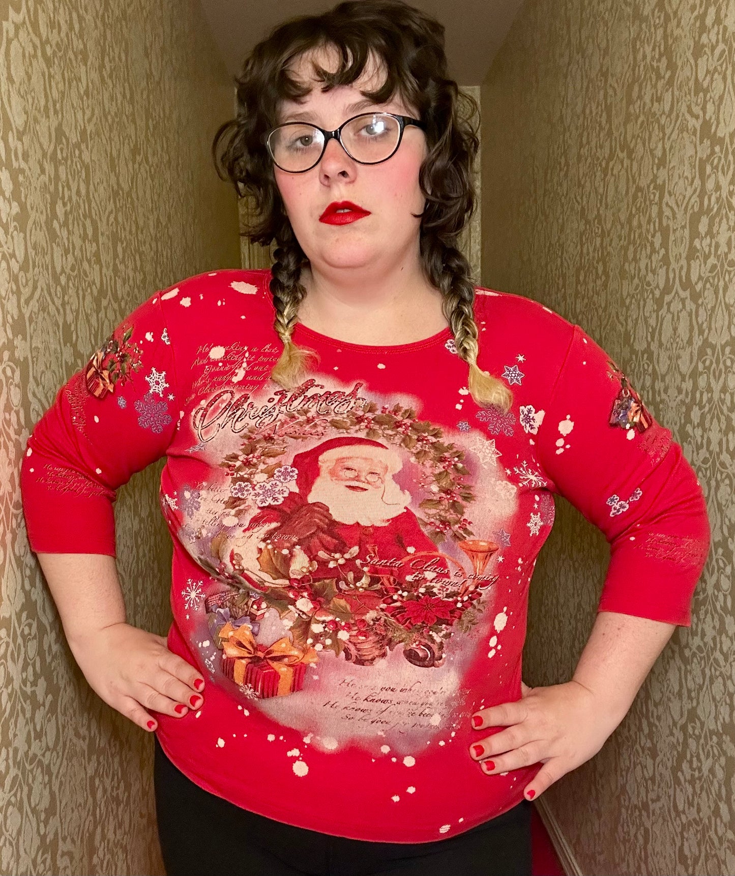 Red Y2K Santa Graphic Top (XL)