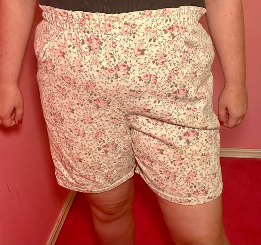 Floral Denim Shorts (20)