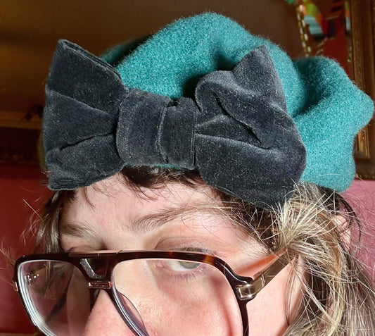 Green Bow Wool Beret