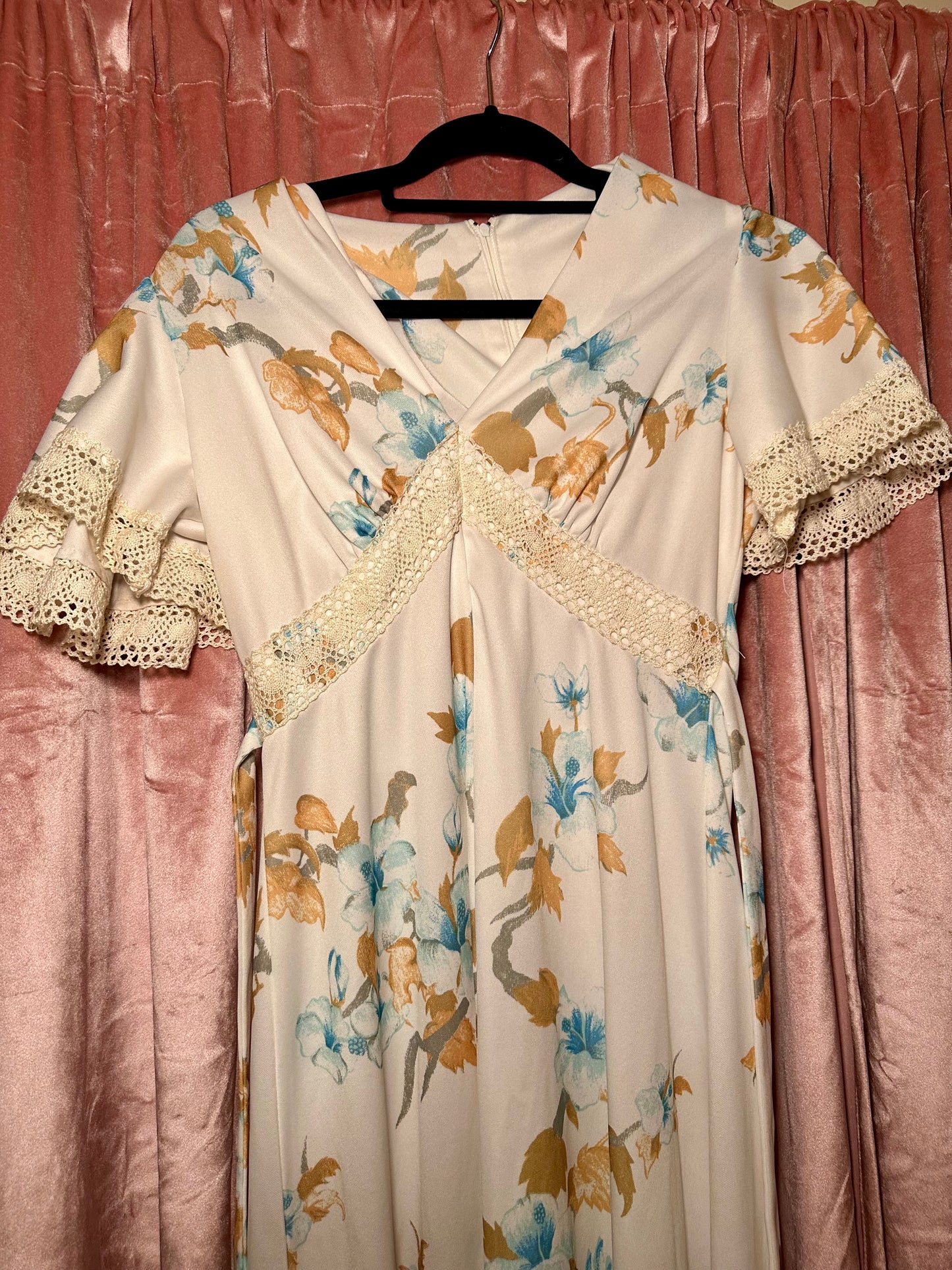 Cream Floral Dress (14)