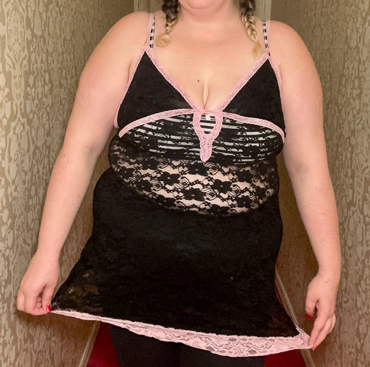 Black and Pink Lace Lingerie (3X)