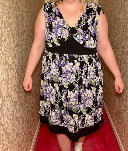 Purple floral Dress (20W)