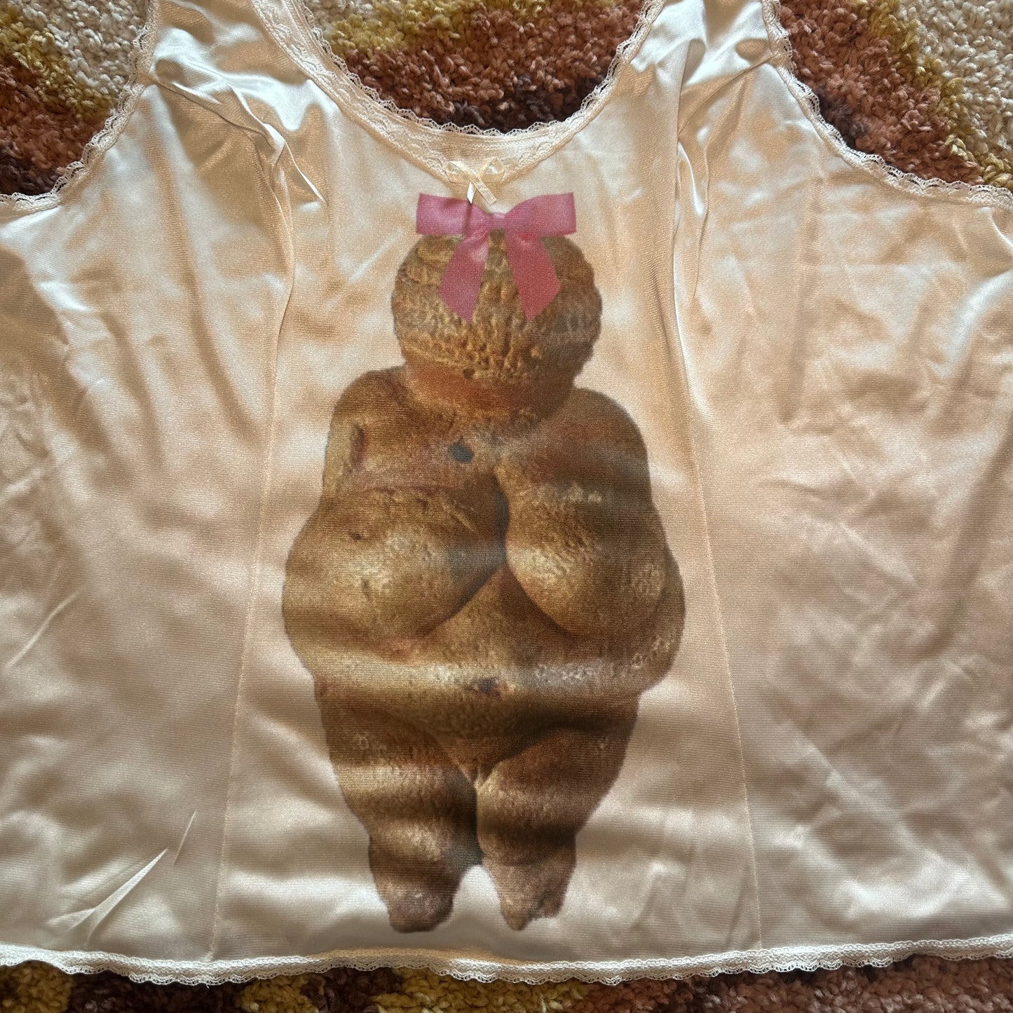 Venus Of Bows Slip Top (XL)