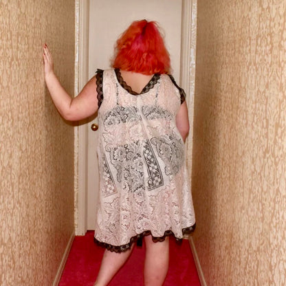White Lace Dress (XL)
