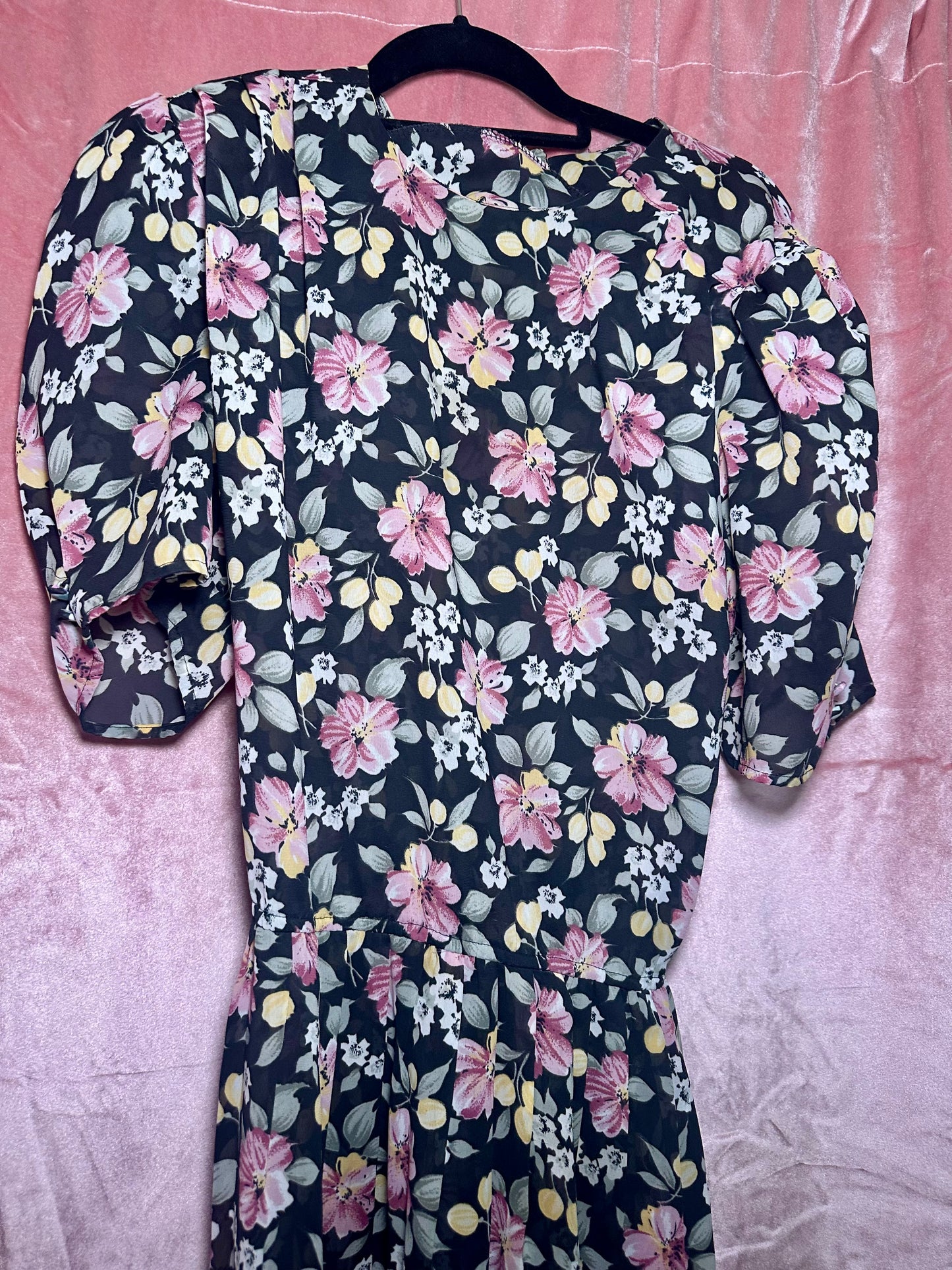 Floral Belt Dress (17/18)
