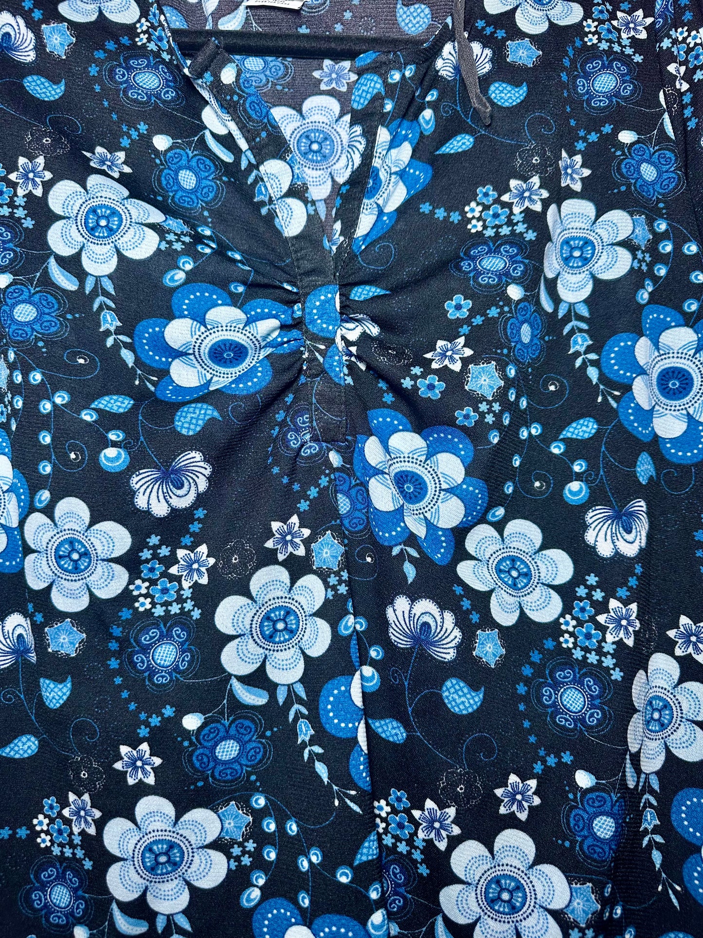 Blue Daisy Mesh Top (XL)