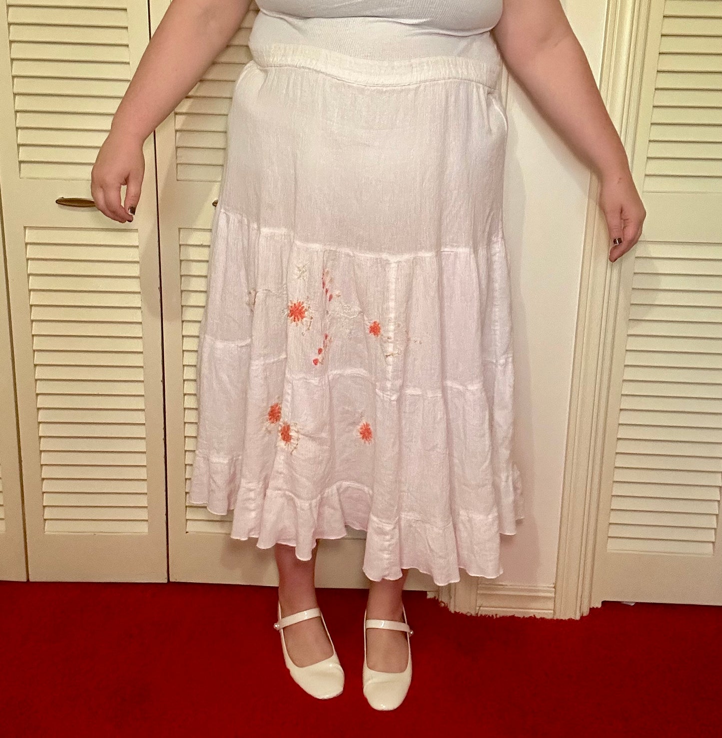 White Tiered Floral Embroidery Skirt (22W)