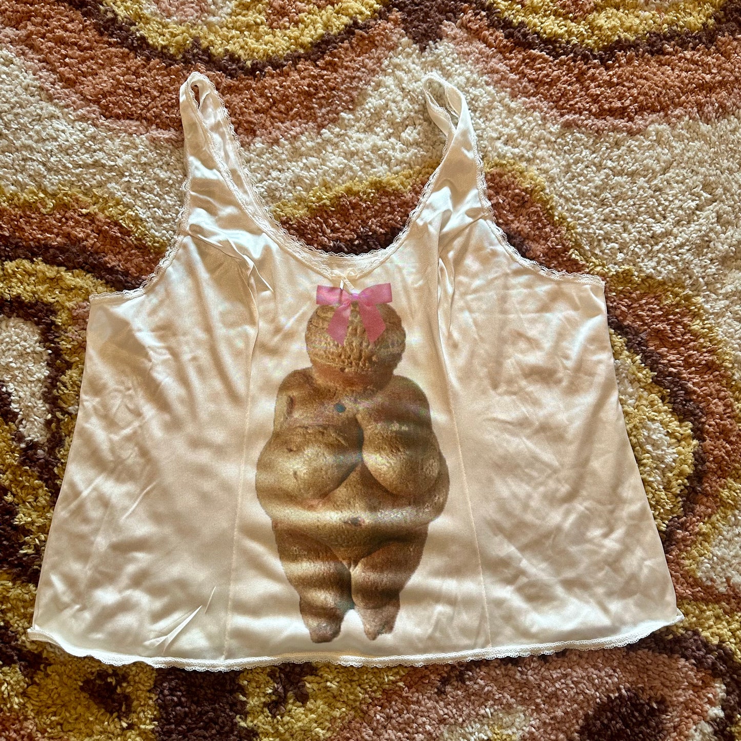 Venus Of Bows Slip Top (XL)