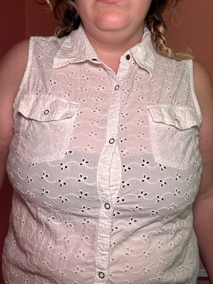 White Button Up Tank (16)