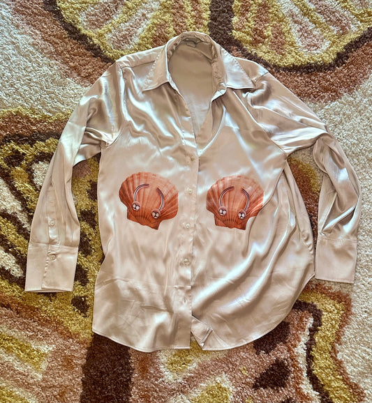 Pierced Seashell Button Up (L)