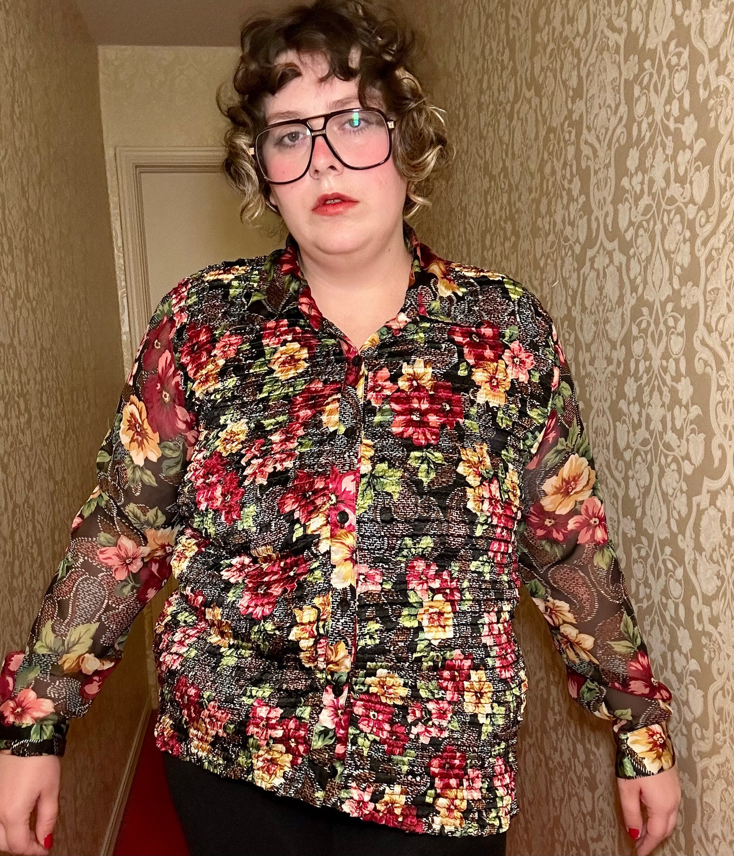 Dark Floral Ruched Button Up (XL)