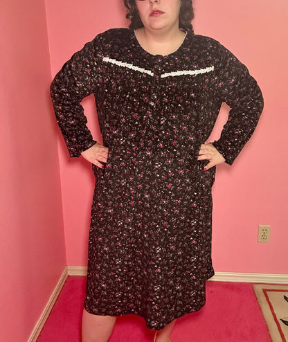 Dark Floral Velvet Nightgown (2X)