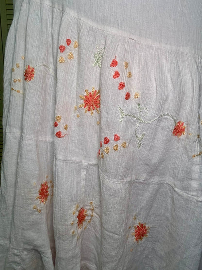 White Tiered Floral Embroidery Skirt (22W)