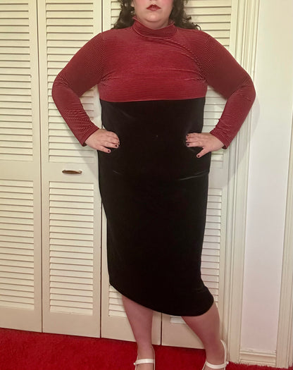 Black and Red Velvet Dress (L)