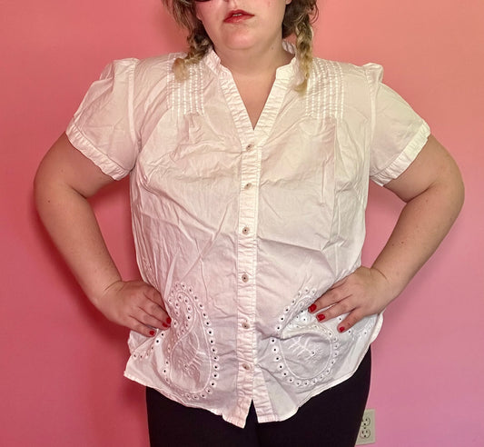 White Paisley Button Up (2X)